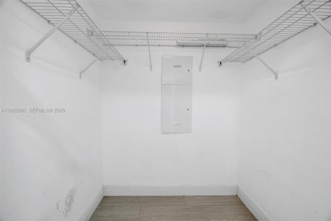 Купить кондоминиум в Майами, Флорида 2 спальни, 103.4м2, № 2049981 - фото 19