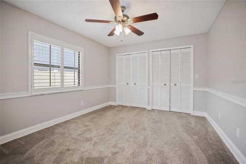 House in Palm Harbor, Florida 5 bedrooms, 305.37 sq.m. № 2166793 - photo 13