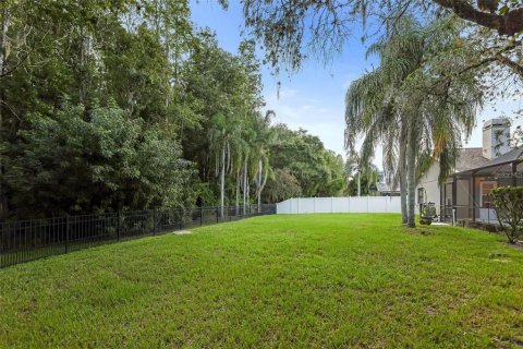 House in Palm Harbor, Florida 5 bedrooms, 305.37 sq.m. № 2166793 - photo 25