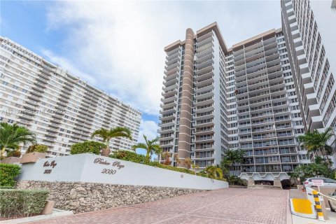Condo à Hallandale Beach, Floride, 2 chambres  № 2035586