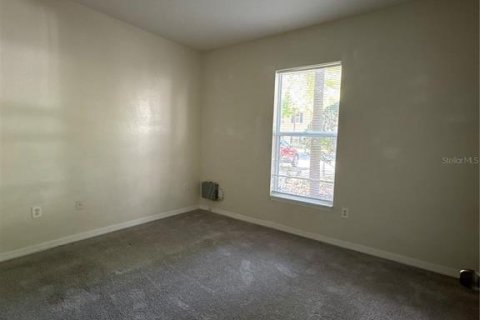 Condo in Haines City, Florida, 2 bedrooms № 2234024 - photo 9