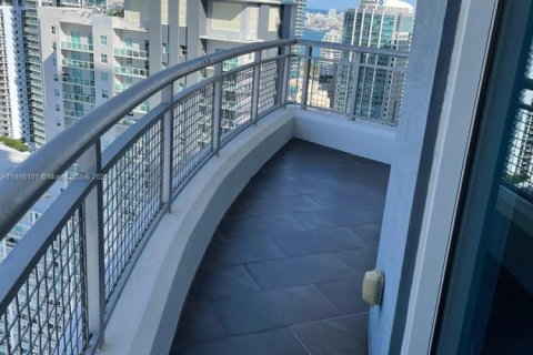 Condominio en alquiler en Miami, Florida, 3 dormitorios, 128.76 m2 № 1950207 - foto 20