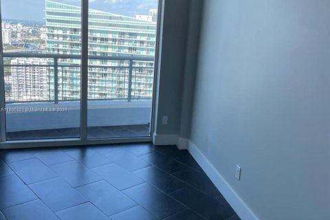 Condominio en alquiler en Miami, Florida, 3 dormitorios, 128.76 m2 № 1950207 - foto 25