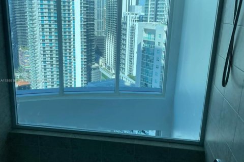 Condominio en alquiler en Miami, Florida, 3 dormitorios, 128.76 m2 № 1950207 - foto 22