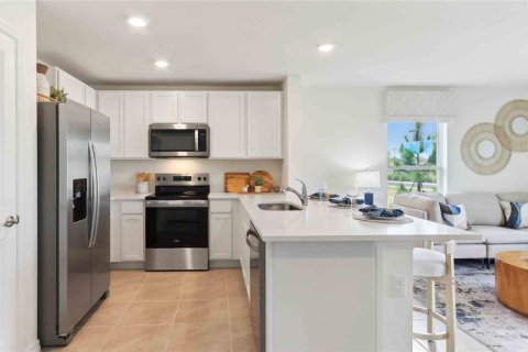 Townhouse in Wildwood, Florida 3 bedrooms, 136.01 sq.m. № 1658472 - photo 6