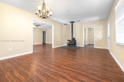 House in Tampa, Florida 3 bedrooms № 2068650 - photo 6