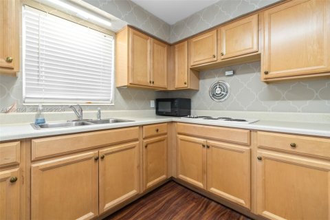 House in Tampa, Florida 3 bedrooms № 2068650 - photo 16