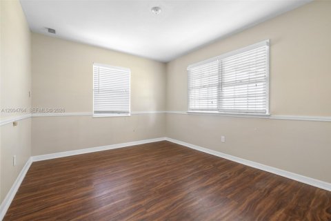 House in Tampa, Florida 3 bedrooms № 2068650 - photo 12