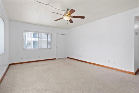 Condominio en venta en South Daytona, Florida, 2 dormitorios, 75.25 m2 № 1834979 - foto 17