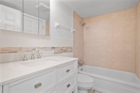Condominio en venta en South Daytona, Florida, 2 dormitorios, 75.25 m2 № 1834979 - foto 13