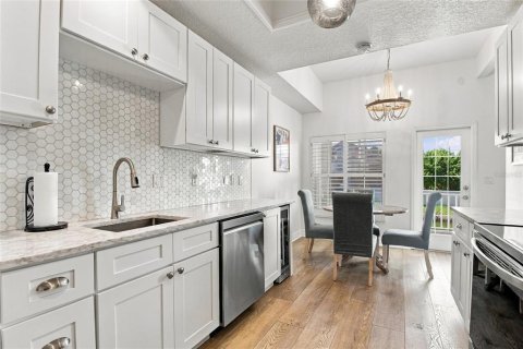 Touwnhouse à vendre à Clearwater, Floride: 3 chambres, 154.78 m2 № 2419751 - photo 15