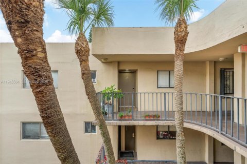 Condominio en venta en Miami, Florida, 2 dormitorios, 95.69 m2 № 2001996 - foto 16