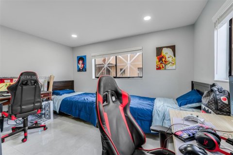 Condominio en venta en Miami, Florida, 2 dormitorios, 95.69 m2 № 2001996 - foto 9