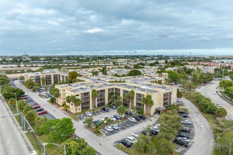 Condominio en venta en Miami, Florida, 2 dormitorios, 95.69 m2 № 2001996 - foto 20