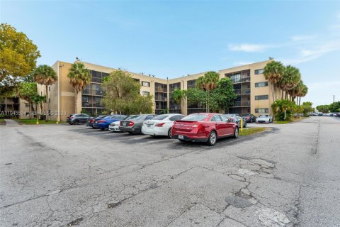 Condominio en venta en Miami, Florida, 2 dormitorios, 95.69 m2 № 2001996 - foto 17