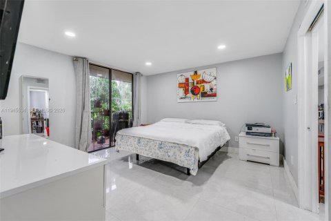 Condominio en venta en Miami, Florida, 2 dormitorios, 95.69 m2 № 2001996 - foto 12
