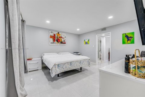 Condominio en venta en Miami, Florida, 2 dormitorios, 95.69 m2 № 2001996 - foto 10