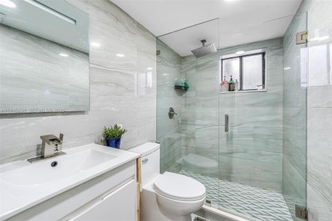 Condominio en venta en Miami, Florida, 2 dormitorios, 95.69 m2 № 2001996 - foto 3