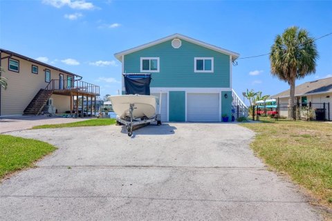 Купить виллу или дом в Гудзон, Флорида 5 комнат, 106.28м2, № 1654644 - фото 4