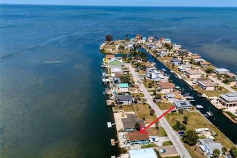 Купить виллу или дом в Гудзон, Флорида 5 комнат, 106.28м2, № 1654644 - фото 1