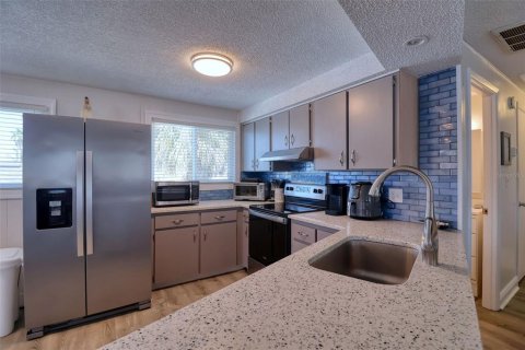 Купить виллу или дом в Гудзон, Флорида 5 комнат, 106.28м2, № 1654644 - фото 18