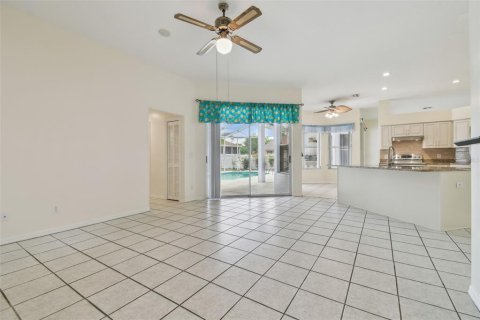 House in Land O' Lakes, Florida 3 bedrooms, 188.5 sq.m. № 1613112 - photo 9