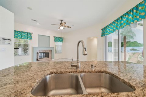 House in Land O' Lakes, Florida 3 bedrooms, 188.5 sq.m. № 1613112 - photo 15