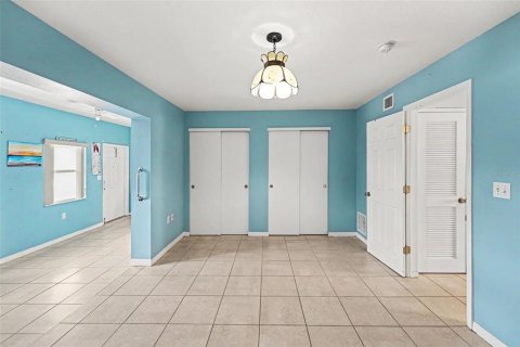 Condo in Saint Petersburg, Florida, 2 bedrooms № 2109285 - photo 14