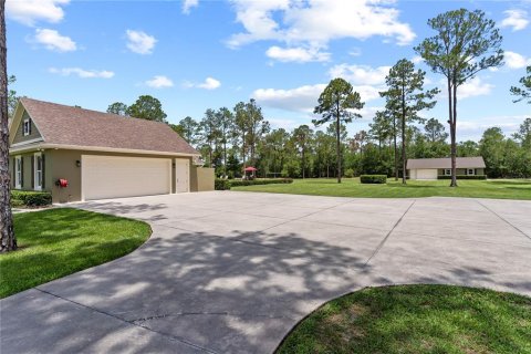 Casa en venta en Eustis, Florida, 4 dormitorios, 257.25 m2 № 1778151 - foto 4