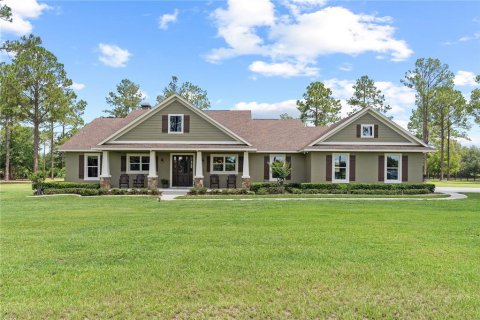 Casa en venta en Eustis, Florida, 4 dormitorios, 257.25 m2 № 1778151 - foto 1