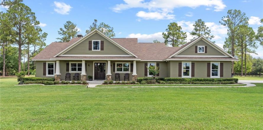 Casa en Eustis, Florida 4 dormitorios, 257.25 m2 № 1778151
