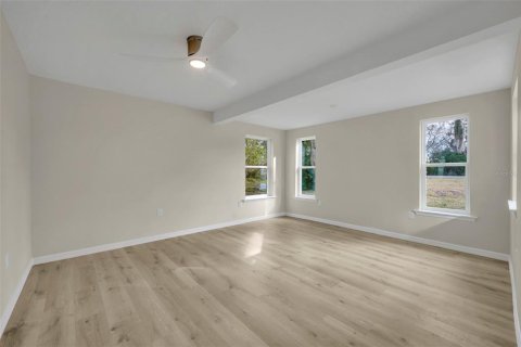 Casa en venta en Tavares, Florida, 4 dormitorios, 210.7 m2 № 2229896 - foto 23