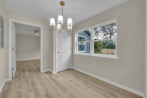 Casa en venta en Tavares, Florida, 4 dormitorios, 210.7 m2 № 2229896 - foto 21