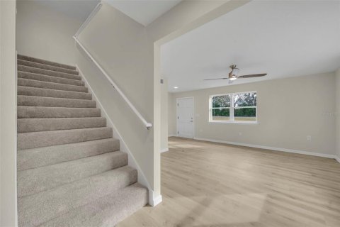 Casa en venta en Tavares, Florida, 4 dormitorios, 210.7 m2 № 2229896 - foto 8