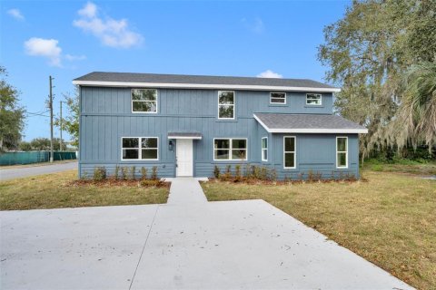 Villa ou maison à Tavares, Floride 4 chambres, 210.7 m2 № 2229896