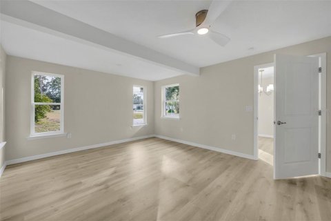 Casa en venta en Tavares, Florida, 4 dormitorios, 210.7 m2 № 2229896 - foto 22