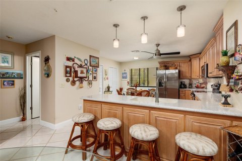 Condo in Treasure Island, Florida, 2 bedrooms  № 1785537 - photo 13