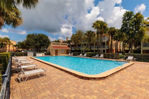 Condo in Treasure Island, Florida, 2 bedrooms  № 1785537 - photo 24