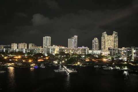 Copropriété à louer à Hallandale Beach, Floride: 2 chambres, 155.8 m2 № 1957172 - photo 29
