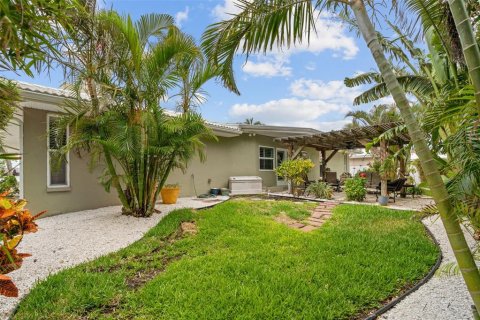 House in Belleair Beach, Florida 2 bedrooms, 238.11 sq.m. № 1687623 - photo 5