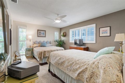 House in Belleair Beach, Florida 2 bedrooms, 238.11 sq.m. № 1687623 - photo 19