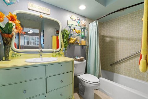 House in Belleair Beach, Florida 2 bedrooms, 238.11 sq.m. № 1687623 - photo 21