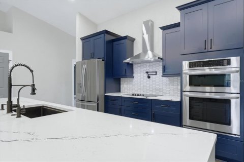 Villa ou maison à vendre à Port Charlotte, Floride: 4 chambres, 189.52 m2 № 2266421 - photo 16