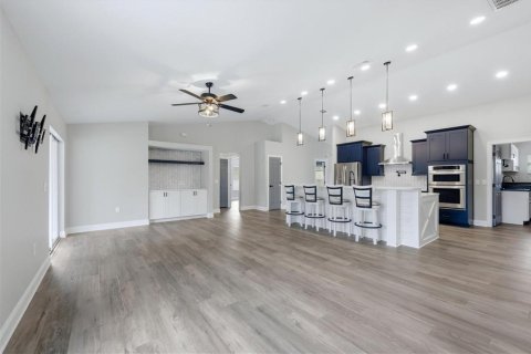 Villa ou maison à vendre à Port Charlotte, Floride: 4 chambres, 189.52 m2 № 2266421 - photo 9