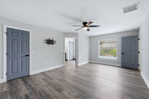 Villa ou maison à vendre à Port Charlotte, Floride: 4 chambres, 189.52 m2 № 2266421 - photo 18