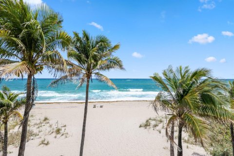 Condo in Pompano Beach, Florida, 2 bedrooms  № 2293561 - photo 14