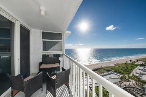 Condo in Pompano Beach, Florida, 2 bedrooms  № 2293561 - photo 12