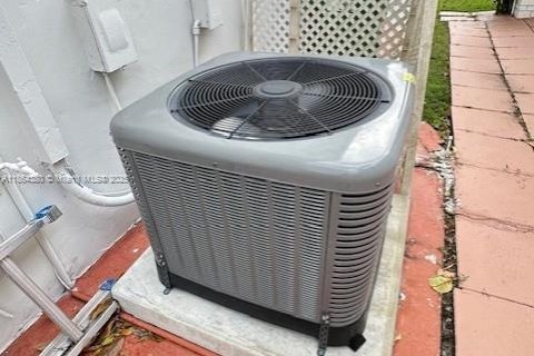 Villa ou maison à vendre à Tamarac, Floride: 2 chambres, 124.67 m2 № 1892762 - photo 24