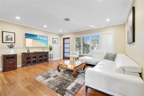 Casa en alquiler en Pompano Beach, Florida, 3 dormitorios, 115.94 m2 № 1968002 - foto 15