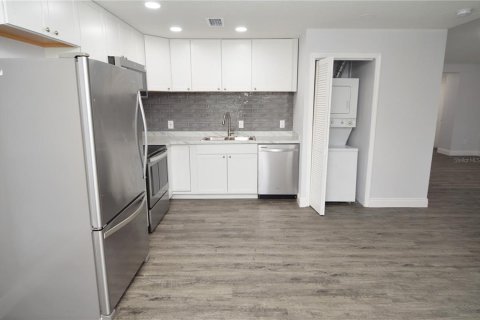 Copropriété à louer à Tampa, Floride: 2 chambres, 104.89 m2 № 2112938 - photo 6